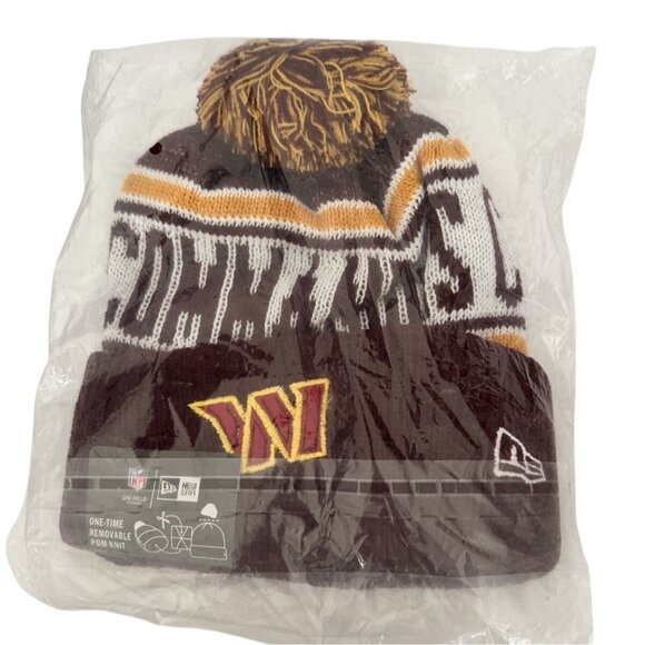 New Era Commanders On Field Knit Fully Lined Beanie w/ Pom NFL Football Athleisu - Picture 6 of 6
